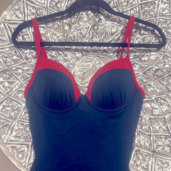 BODEN Milos Cup-Size Swimsuit one piece 32D underwire blue pink - Picture 3 of 7